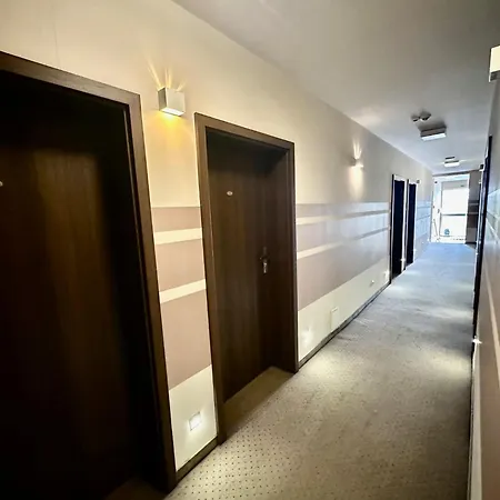 Pod Debami Otel Ostrów Wielkopolski