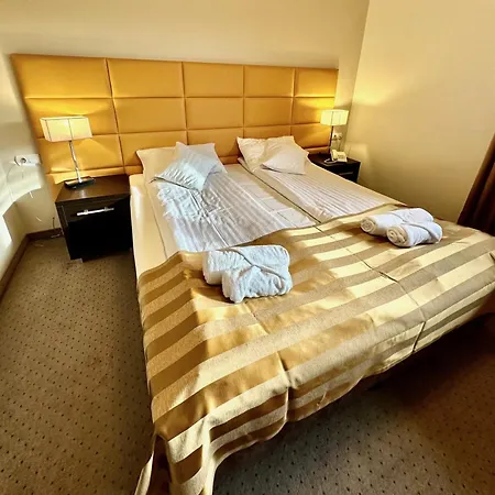 Otel Pod Debami Ostrów Wielkopolski