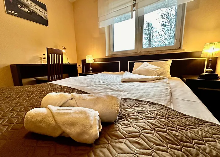 Hotel Pod Debami Ostrow Wielkopolski